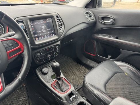 Used 2019 Jeep Compass Trailhawk w/ Cold Weather Group image 7