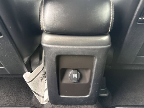 Used 2018 Dodge Journey Crossroad AWD/4WD image 12