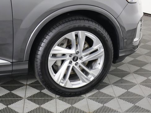 Used 2024 Audi Q7 3.0T Premium Plus image 55
