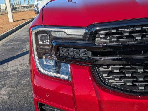 New 2025 Ford Ranger Lariat w/ FX4 Off-Road Package AWD/4WD image 10