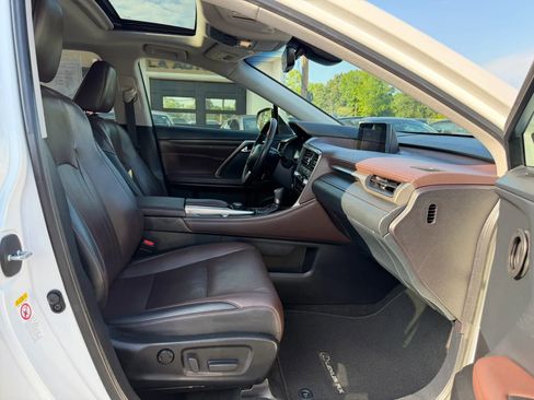 Used 2018 Lexus RX 350 FWD w/ Premium Package image 24