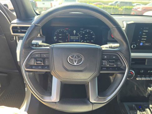 Used 2024 Toyota Tacoma TRD Off-Road AWD/4WD image 24