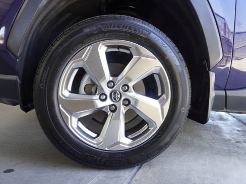 Certified 2020 Toyota RAV4 Limited AWD/4WD image 20