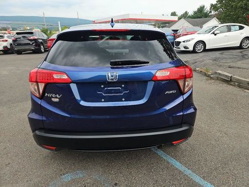 Used 2017 Honda HR-V EX image 4
