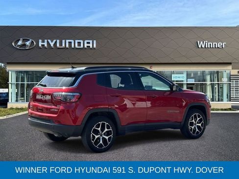 Used 2025 Jeep Compass Limited AWD/4WD image 5