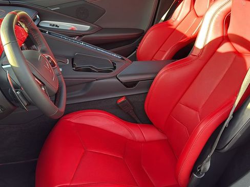 Used 2025 Chevrolet Corvette Stingray Convertible w/ 1LT image 10