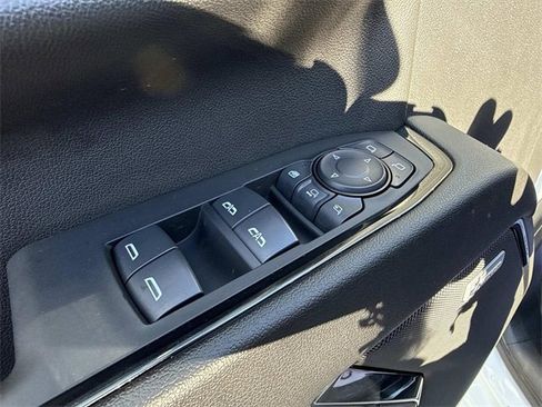 Used 2024 GMC Sierra 2500 AT4 w/ AT4 Premium Plus Package image 9