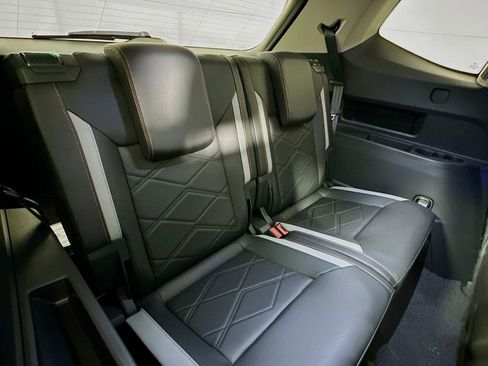 New 2026 Volkswagen Atlas Peak Edition AWD/4WD image 28