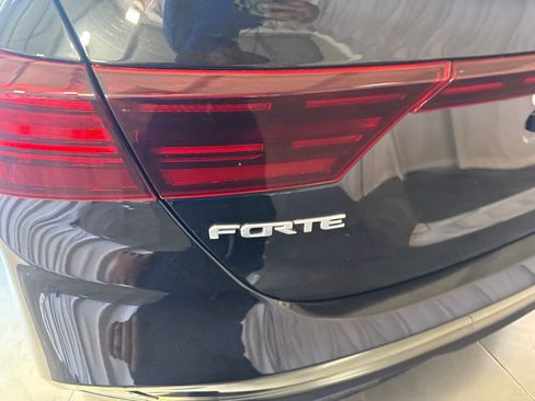 Used 2024 Kia Forte GT-Line w/ GT-Line Premium Package FWD image 13