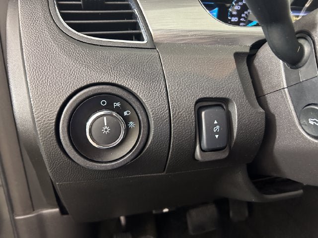 Used 2016 Ford Taurus SEL w/ Equipment Group 201A AWD/4WD image 18