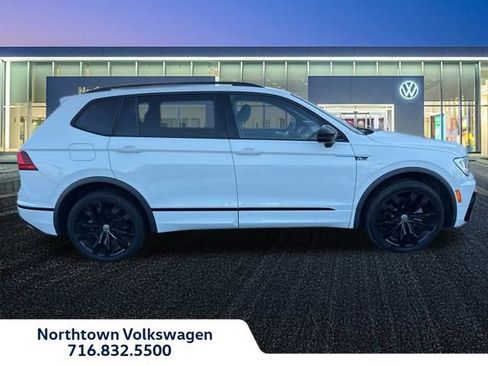 Used 2021 Volkswagen Tiguan SE R-Line w/ 3rd Row Seat Package image 2