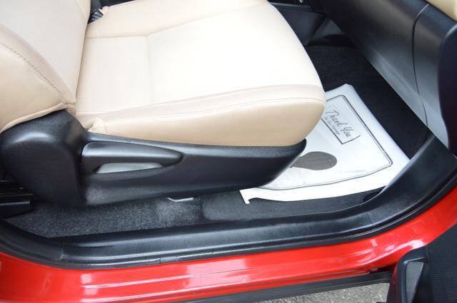 Used 2014 Toyota RAV4 XLE AWD/4WD image 29