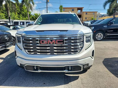 Used 2023 GMC Sierra 1500 Denali w/ Denali Reserve Package AWD/4WD image 2