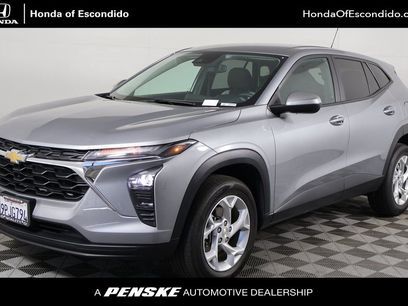 Used 2024 Chevrolet Trax LS w/ LS Convenience Package