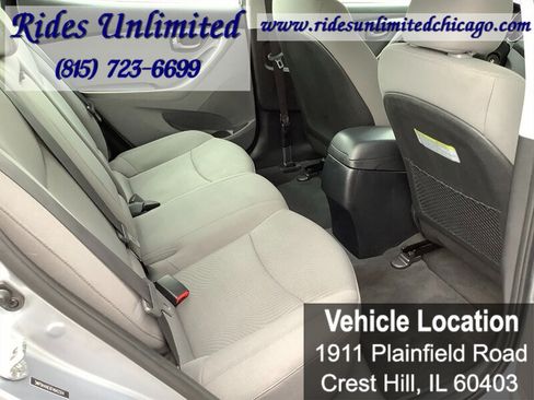 Used 2015 Hyundai Elantra SE FWD image 31