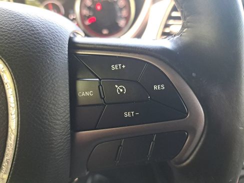 Used 2019 Dodge Challenger SXT w/ Plus Package RWD image 28