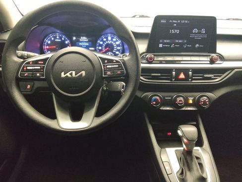 Used 2022 Kia Forte Sedan FWD image 22