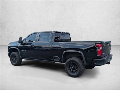 Used 2024 Chevrolet Silverado 2500 ZR2 w/ Technology Package AWD/4WD image 7