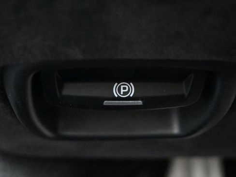 Certified 2019 Porsche 911 Targa 4 GTS image 23