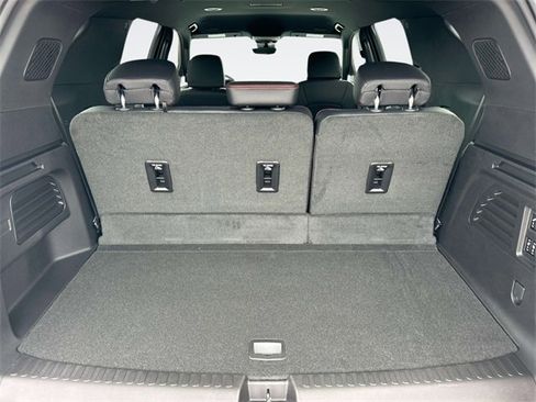 New 2026 Chevrolet Traverse RS image 9