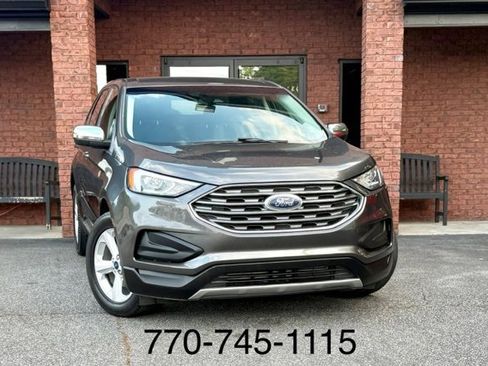 Used 2020 Ford Edge SE image 1