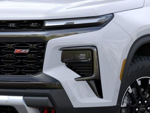 New 2026 Chevrolet Traverse Z71 w/ Enhanced Driving Package image 10