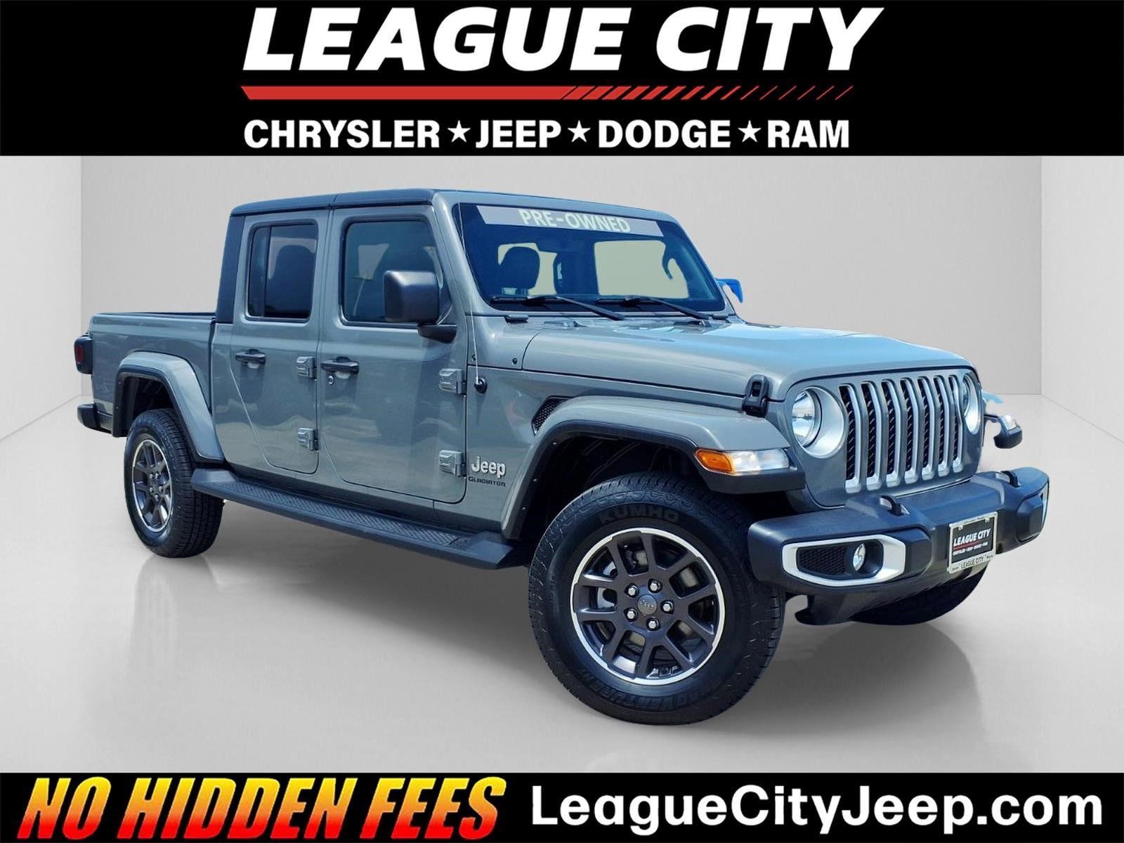 Used 2022 Jeep Gladiator Overland w/ Popular Equipment Package AWD/4WD image 1