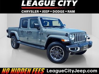 Used 2022 Jeep Gladiator Overland w/ Popular Equipment Package AWD/4WD video 1