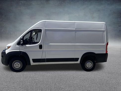 Used 2025 RAM ProMaster 2500 w/ Convenience Group FWD image 12