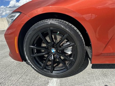 Used 2022 BMW 330i Sedan w/ Premium Package image 19