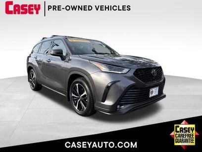 Used 2022 Toyota Highlander XSE