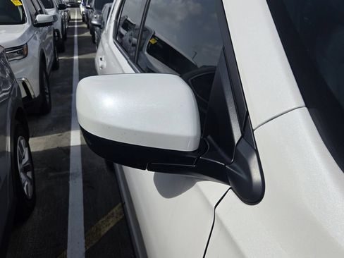 Used 2025 Honda Pilot Touring image 9