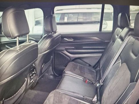 Used 2023 Jeep Grand Cherokee L Altitude image 25