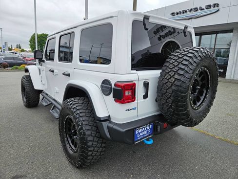 Used 2023 Jeep Wrangler Unlimited Rubicon 4xe AWD/4WD image 3