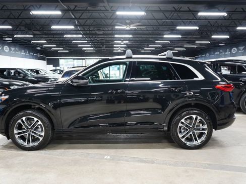 Used 2025 Audi Q5 Premium Plus AWD/4WD image 4