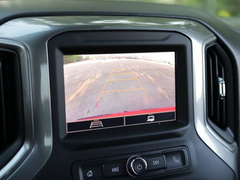 Used 2023 Chevrolet Silverado 1500 Custom AWD/4WD image 15