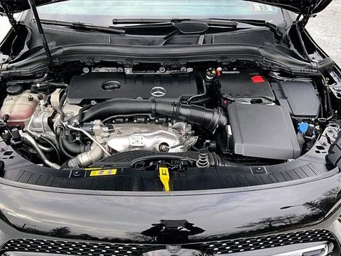 Certified 2023 Mercedes-Benz GLA 250 4MATIC image 33