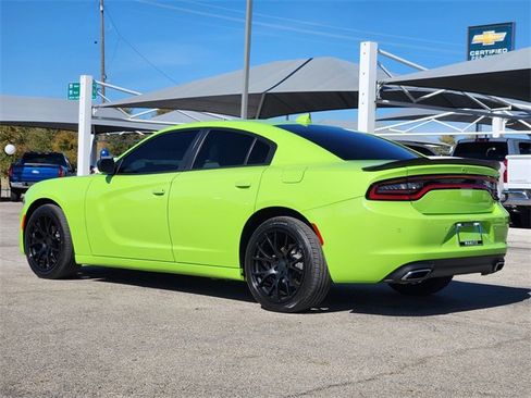 Used 2023 Dodge Charger SXT image 5