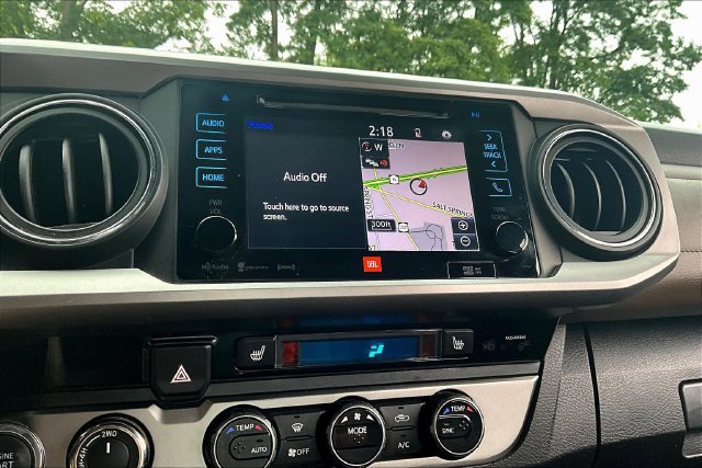 Used 2018 Toyota Tacoma Limited AWD/4WD image 16