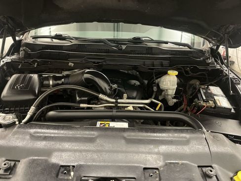 Used 2018 RAM 1500 Tradesman AWD/4WD image 21