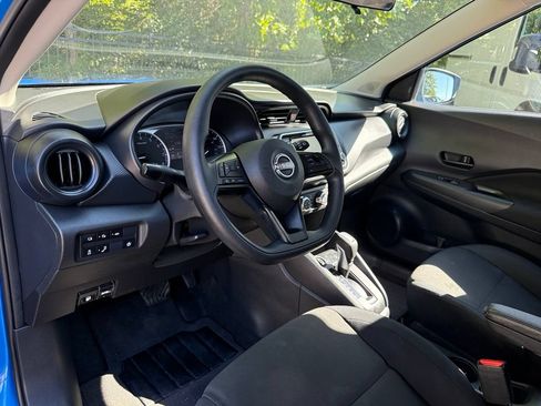 Used 2025 Nissan Kicks Play S FWD image 9