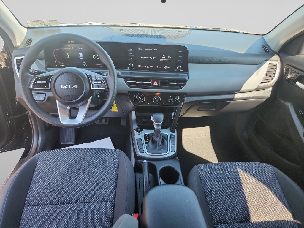 Certified 2024 Kia Seltos LX AWD/4WD image 12
