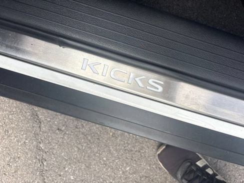 Used 2023 Nissan Kicks SV w/ Interior Electronics Package FWD image 23