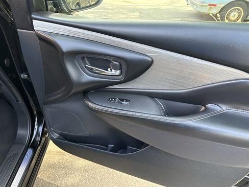 Used 2018 Nissan Murano S AWD/4WD image 24