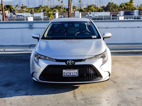 Used 2021 Toyota Corolla LE w/ Carpet Mat Package (TMS) FWD image 3