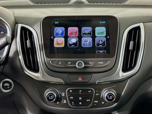 Used 2018 Chevrolet Equinox LT w/ Sun & Infotainment Package image 23