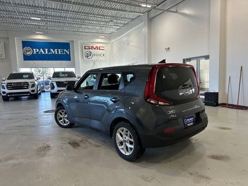 Used 2021 Kia Soul S image 8