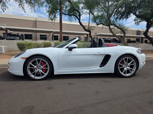 Used 2019 Porsche 718 Boxster S RWD image 6