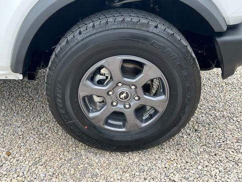 Used 2024 Ford Bronco Big Bend image 9