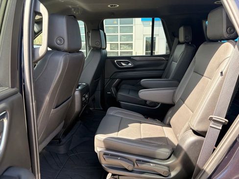 Used 2023 Chevrolet Tahoe Z71 w/ Z71 Off-Road Package AWD/4WD image 9